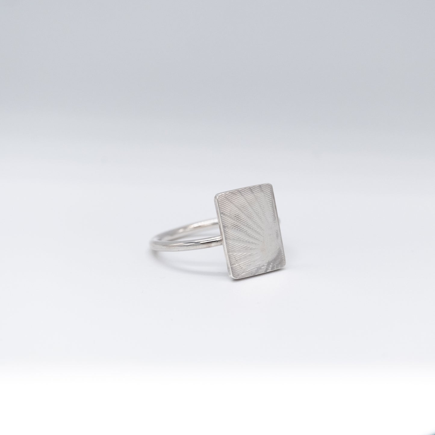 Ray ring