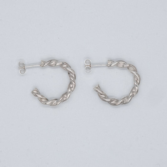 Chunky Wave small half-hoop earrings